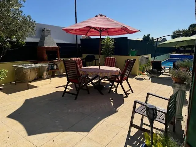 200m - Train Station Barrinha House & Pool بيت للعطل