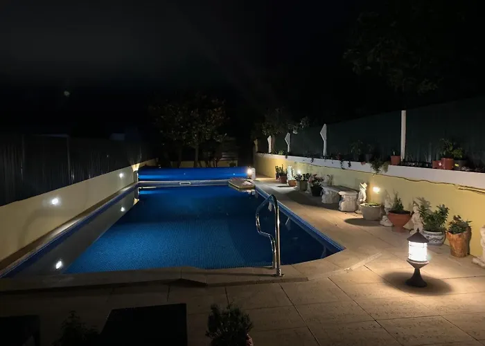 بيت للعطل 200m - Train Station Barrinha House & Pool إسموريز