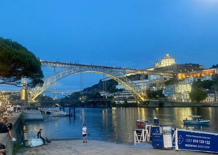 200m - Train Station Barrinha House & Pool بيت للعطل إسموريز