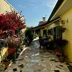 Feriehus 200m - Train Station Barrinha House & Pool Esmoriz