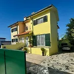 Feriehus 200m - Train Station Barrinha House & Pool Esmoriz