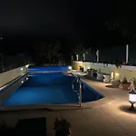 Feriehus 200m - Train Station Barrinha House & Pool Esmoriz