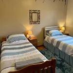 Feriehus 200m - Train Station Barrinha House & Pool Esmoriz