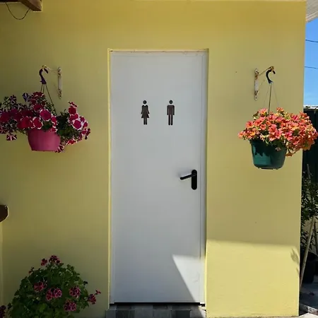 200m - Train Station Barrinha House & Pool Semesterbostad