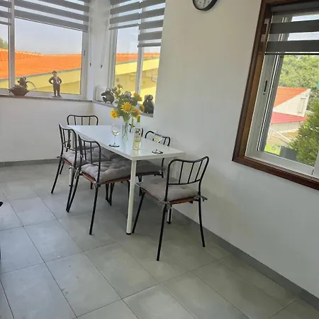 200m - Train Station Barrinha House & Pool Semesterbostad *