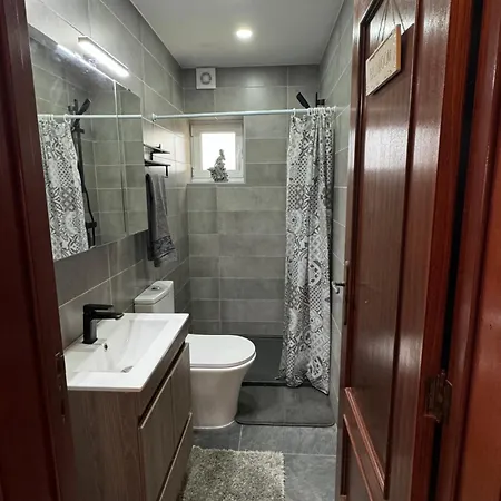 200m - Train Station Barrinha House & Pool Esmoriz